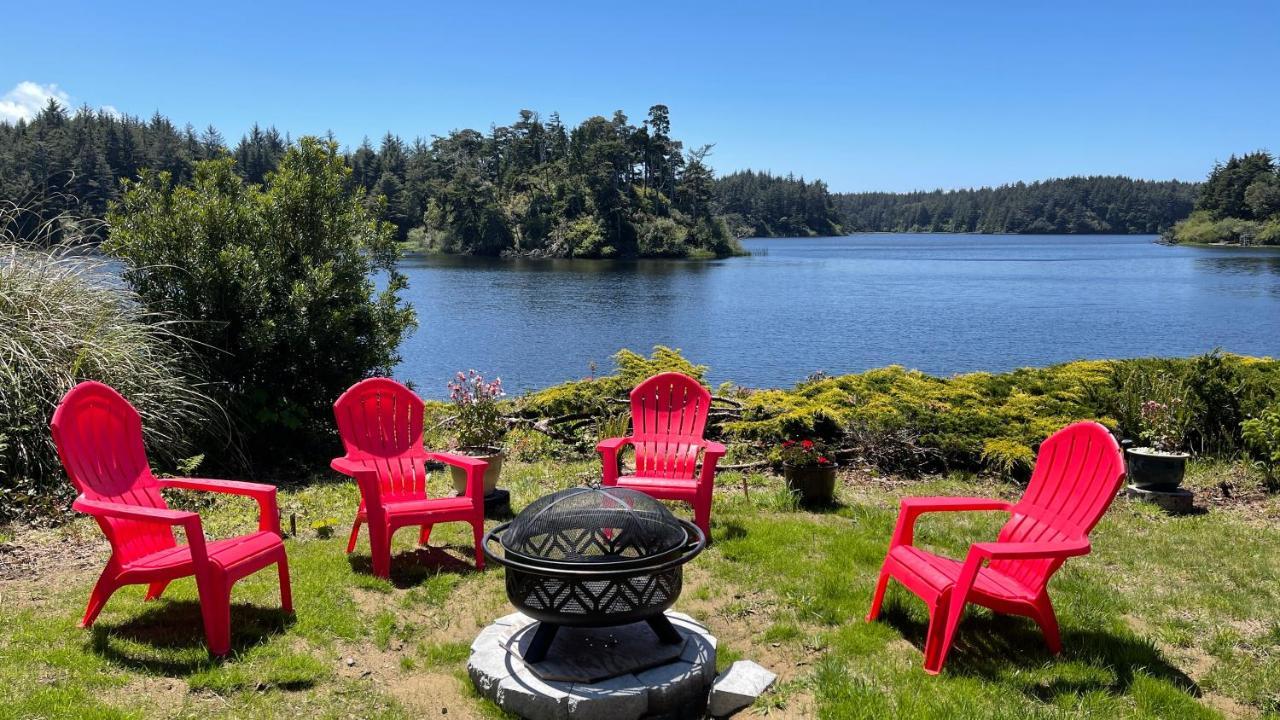 Apartment At Floras Lake Getaway Langlois Exterior foto